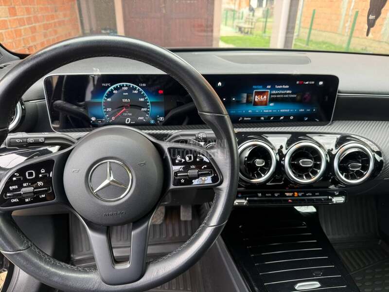 Mercedes Benz A 180 A 180 d AMG