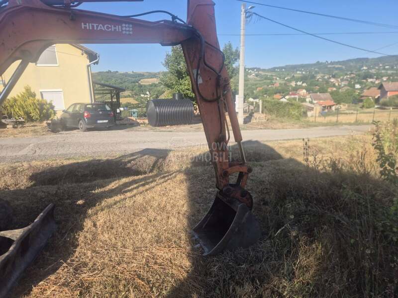 Hitachi EX45