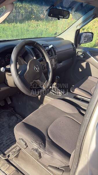 Nissan Navara 