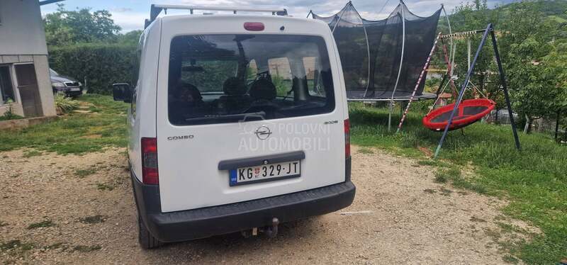 Opel Combo metan fabrika