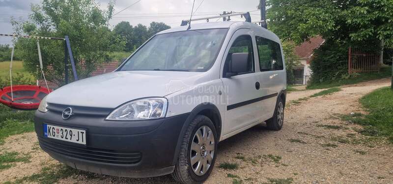 Opel Combo metan fabrika