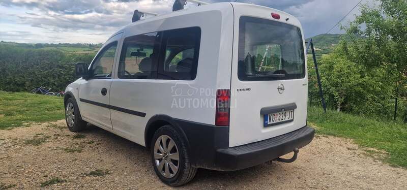 Opel Combo metan fabrika