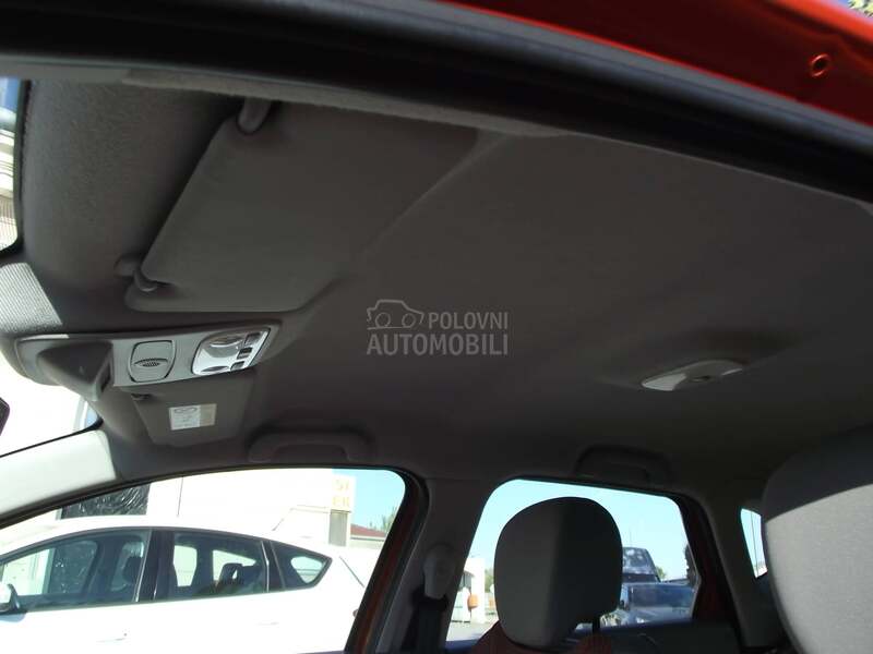 Renault Captur 0.9 TCe NA.VI NOV