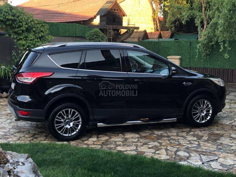 Ford Kuga TITANIUM