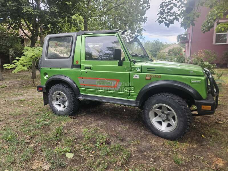 Suzuki SJ Samurai 