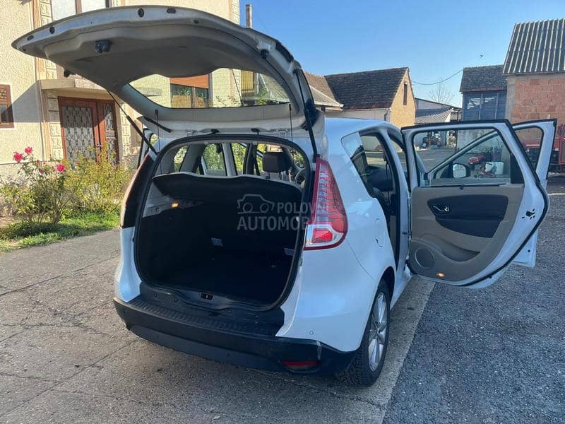 Renault Scenic 2.0 dci Xmod