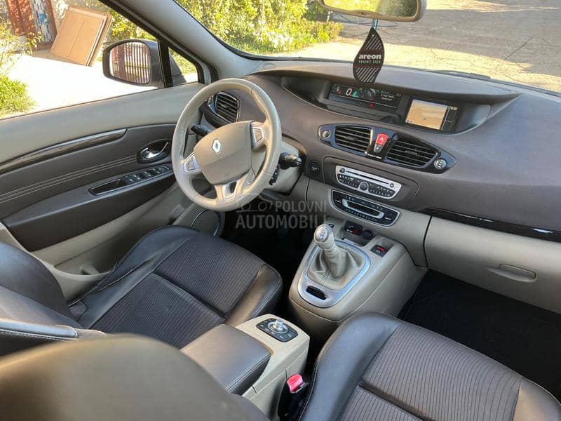 Renault Scenic 2.0 dci Xmod
