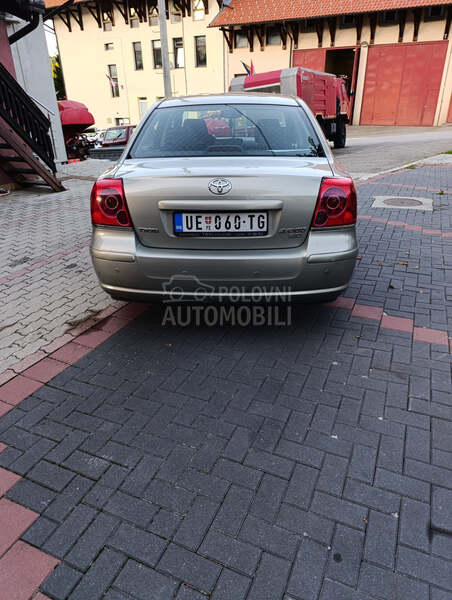 Toyota Avensis 