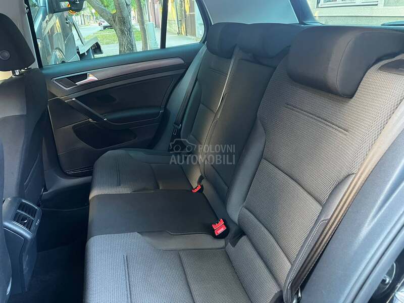 Volkswagen Golf 7 1.6 tdi DSG