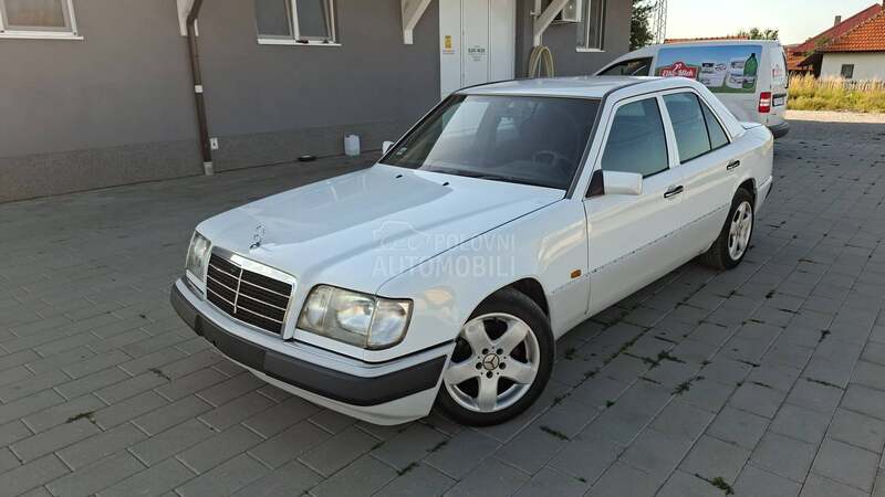 Mercedes Benz E 124 250 turbo