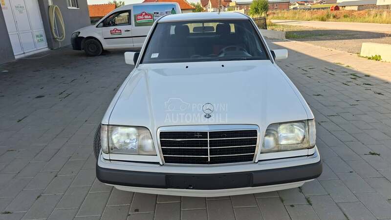 Mercedes Benz E 124 250 turbo