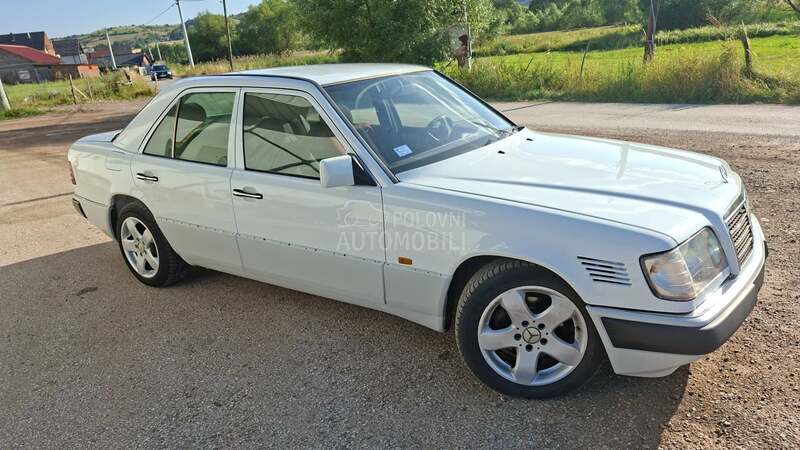 Mercedes Benz E 124 250 turbo