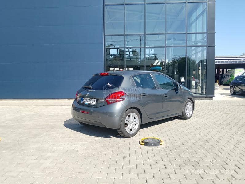 Peugeot 208 Style