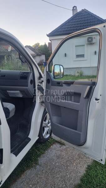 Volkswagen Transporter T5 
