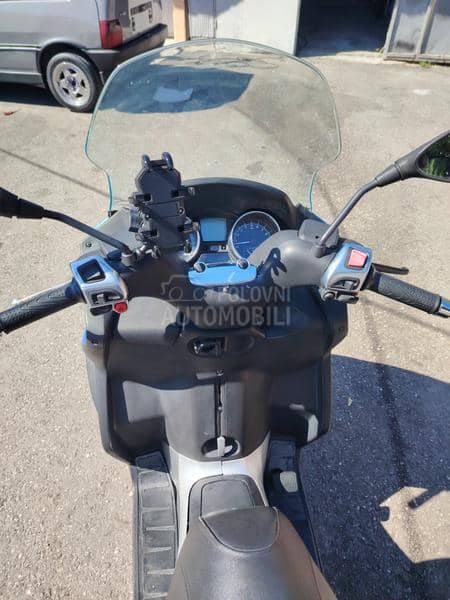 Piaggio mp3 400