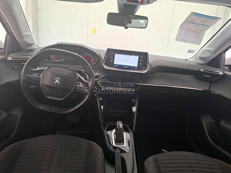 Peugeot 208 AUTO MATIK 1.2