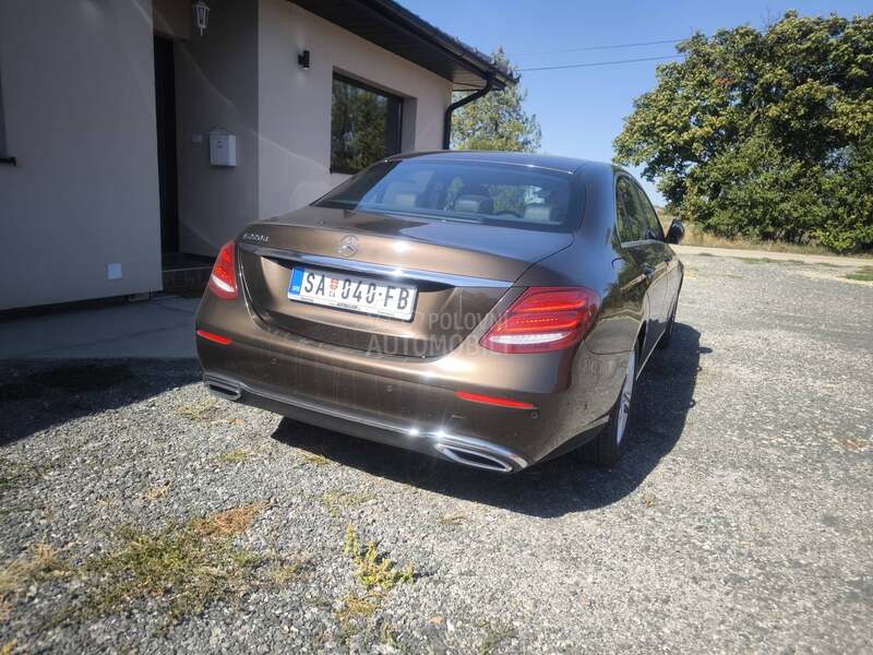 Mercedes Benz E 220 de