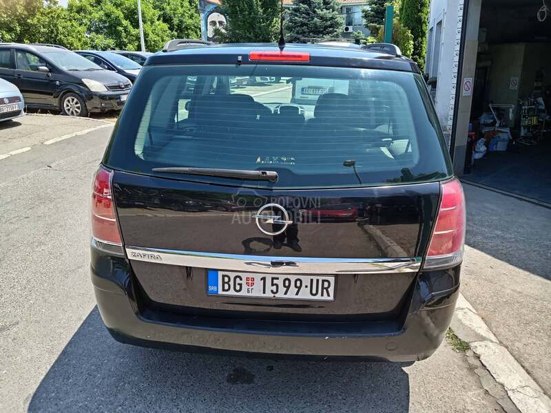 Opel Zafira 1.6 B