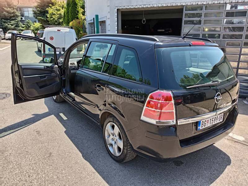 Opel Zafira 1.6 B