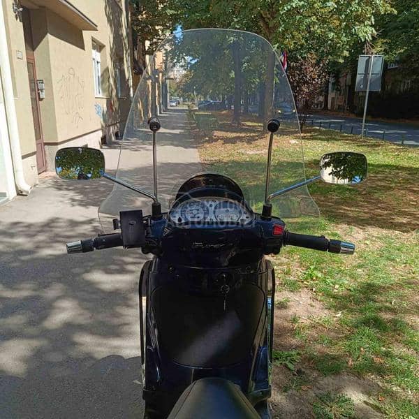 Piaggio Beverly Tourer 400