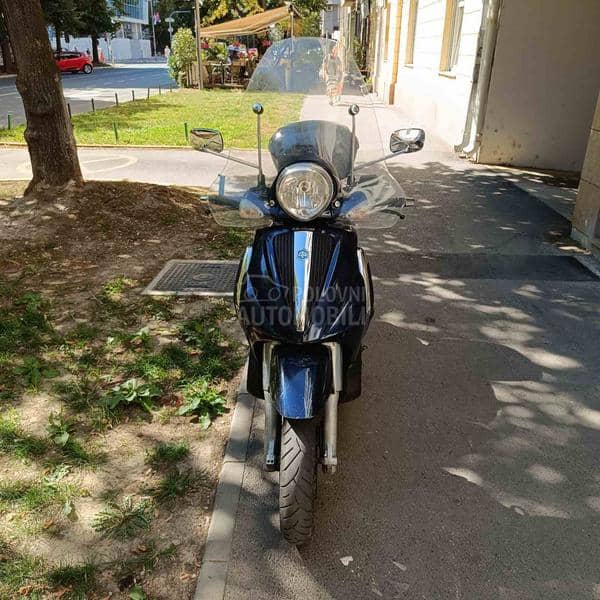 Piaggio Beverly Tourer 400