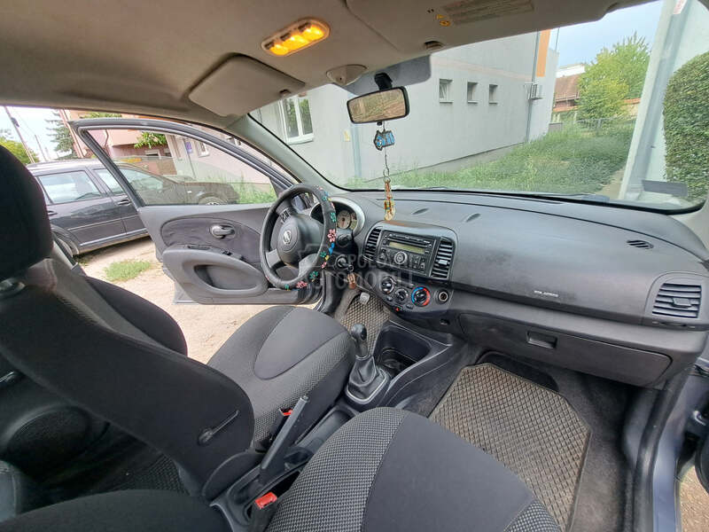 Nissan Micra 