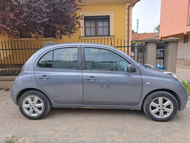 Nissan Micra 