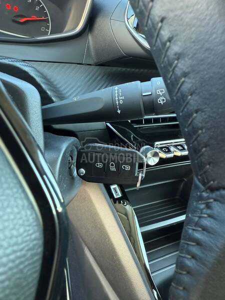 Peugeot 208 1.5 HDI