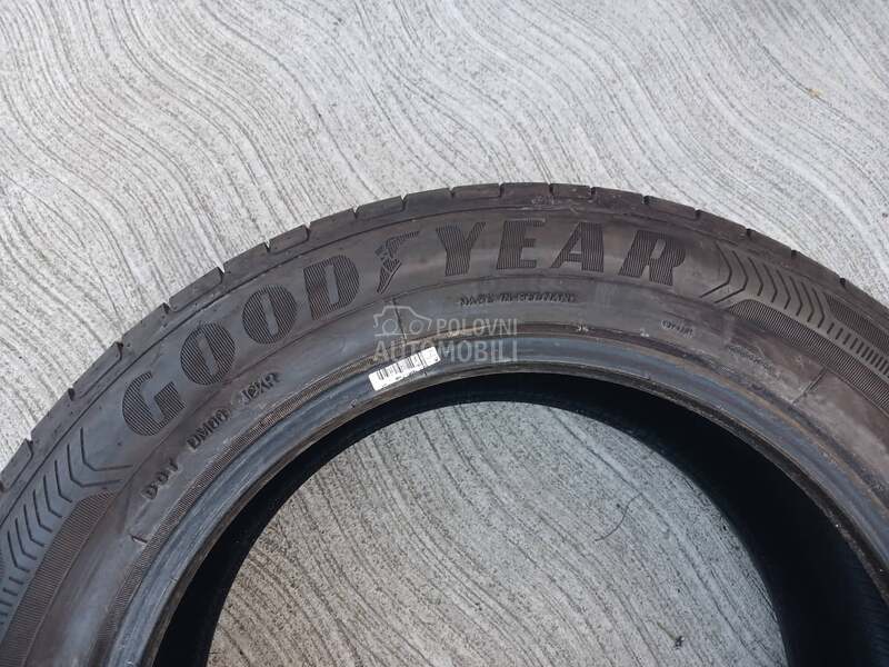 Goodyear 225/55 R17 Letnja