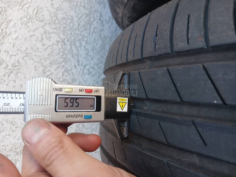 Goodyear 225/55 R17 Letnja