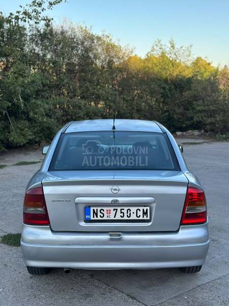 Opel Astra G 1.8i pliin