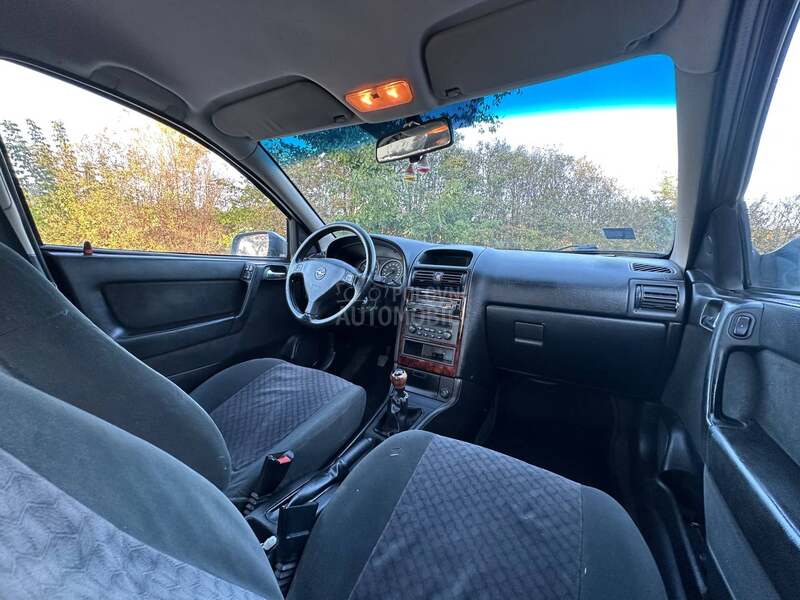 Opel Astra G 1.8i pliin