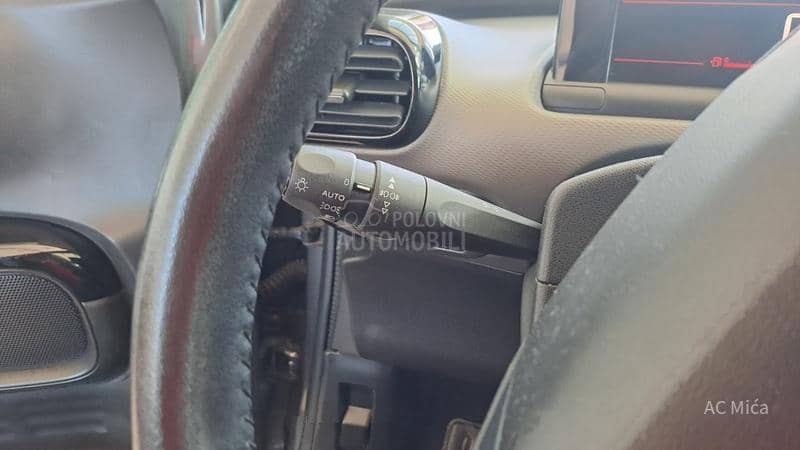 Citroen C4 Cactus 1.2 PURE NAV ALU LED