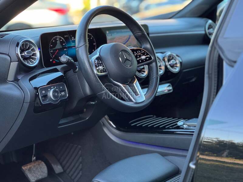 Mercedes Benz CLA 200 d 8G  AMBI/LED/KAM