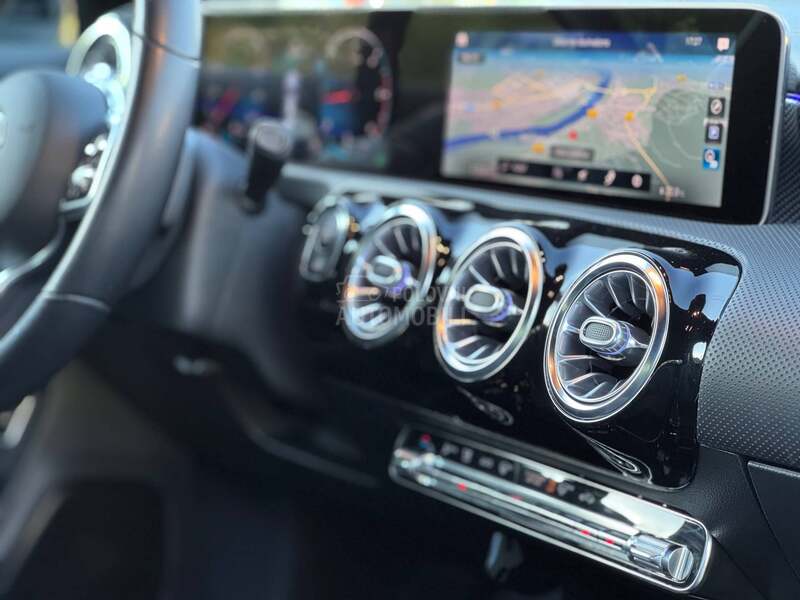 Mercedes Benz CLA 200 d 8G  AMBI/LED/KAM