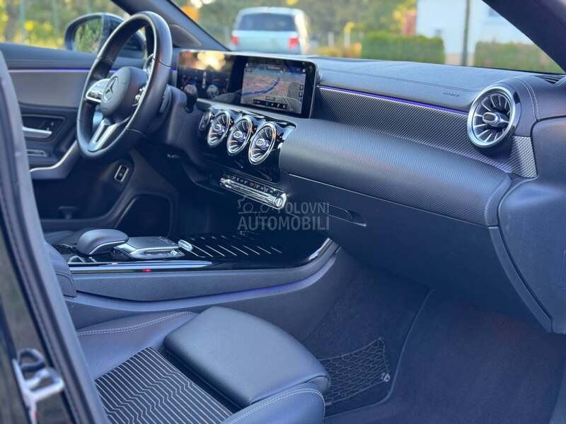 Mercedes Benz CLA 200 d 8G  AMBI/LED/KAM