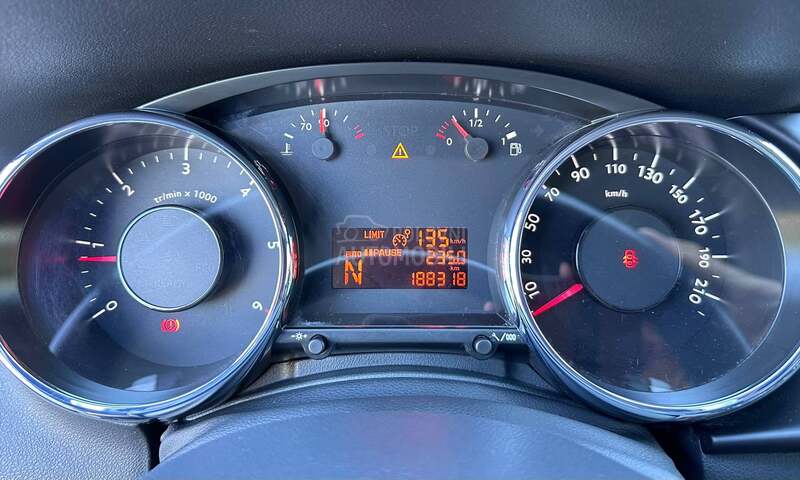 Peugeot 3008 1.6hdi/AUT/188h.k.m