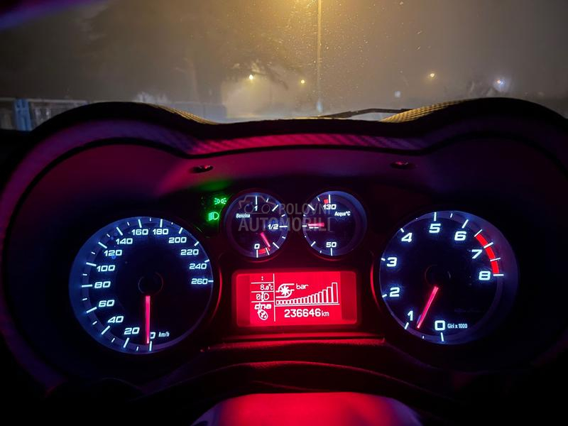 Alfa Romeo MiTo 1.4T CH