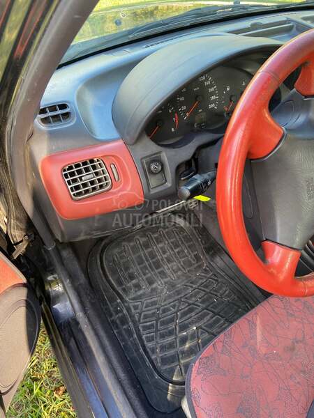 Nissan Micra u dobrom stanju
