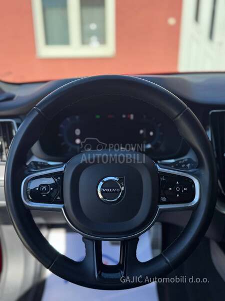 Volvo XC60 2.0 B4 AWD