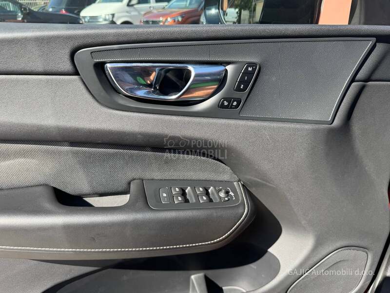 Volvo XC60 2.0 B4 AWD