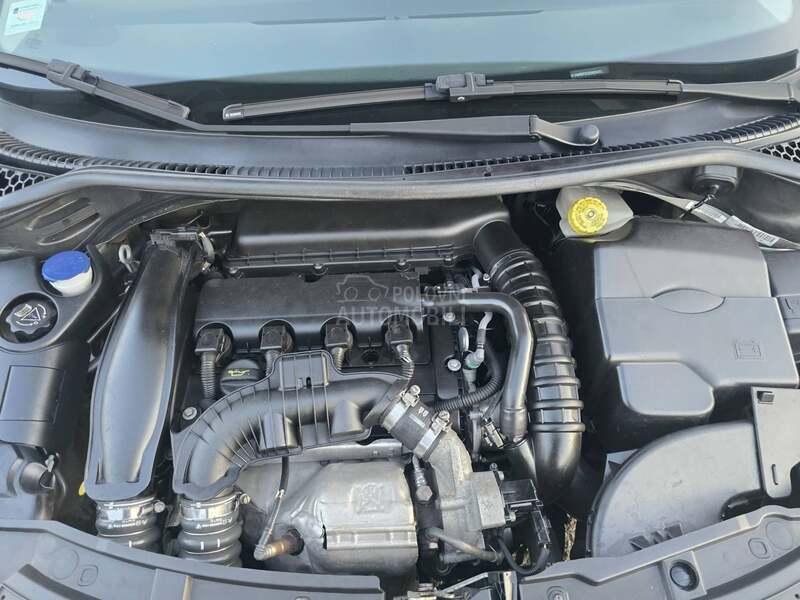 Peugeot 207 1.6 turbo