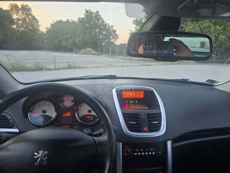 Peugeot 207 1.6 turbo