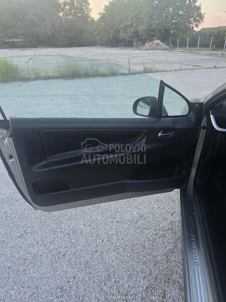 Peugeot 207 1.6 turbo