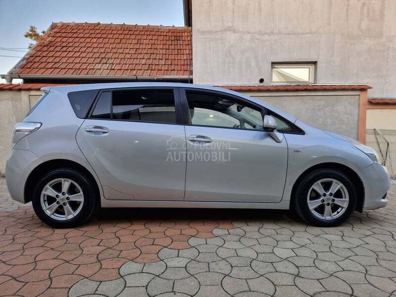 Toyota Verso 
