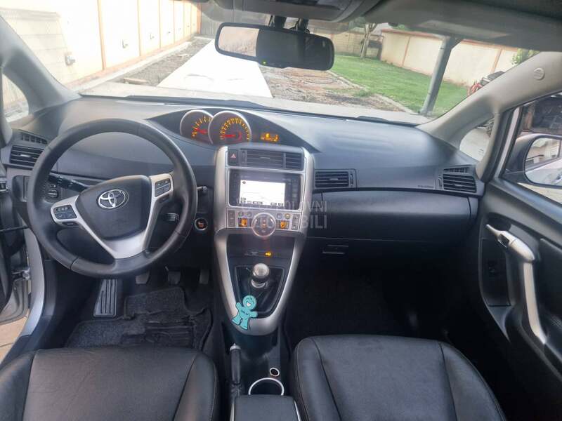 Toyota Verso 
