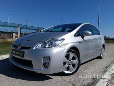 Toyota Prius 1.8 hibrid