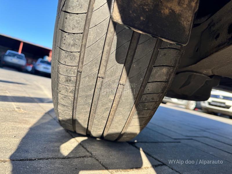 Peugeot 3008 1.5 HDI