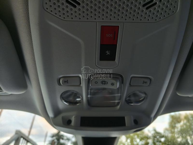 Peugeot 2008 1.2 Puretech Allure