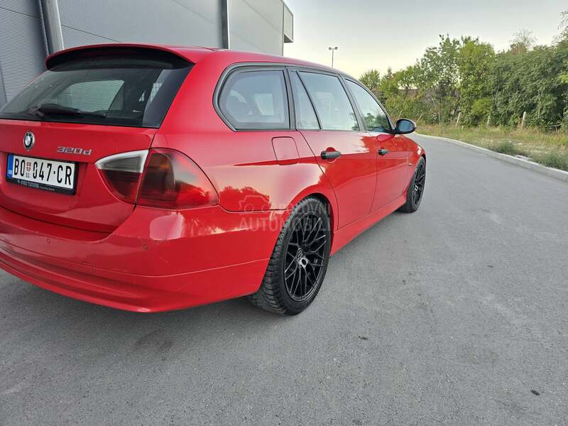 BMW 320 